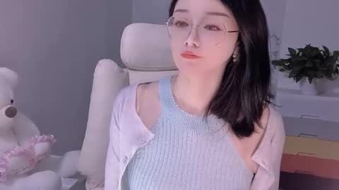 Snapshot of happysweetie168 chatting on January 2025 05:28:01 PM Daisy online show from January 2025 05:28:01 PM