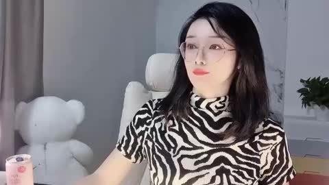 Snapshot of happysweetie168 chatting on March 2025 08:02:02 AM Daisy online show from March 2025 08:02:02 AM