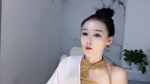 Snapshot of happysweetie168 chatting on September 2025 06:04:02 AM Daisy online show from September 2025 06:04:02 AM