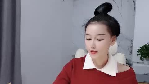 Snapshot of happysweetie168 chatting on December 2025 06:08:02 AM Daisy online show from December 2025 06:08:02 AM