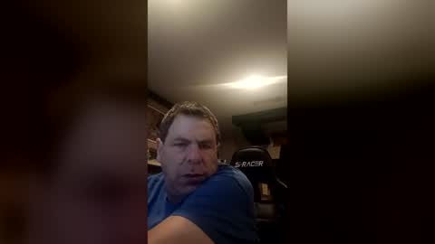 happytoshow42452 online show from August 2026 03:38:02 AM