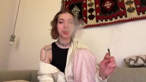 Vivy online show from April 2026 08:03:02 PM