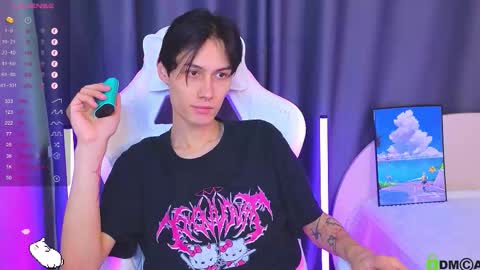 Mark online show from November 2025 11:45:01 AM