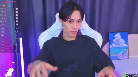 Mark online show from November 2025 11:02:02 AM