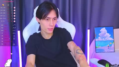 Mark online show from November 2025 09:40:01 PM