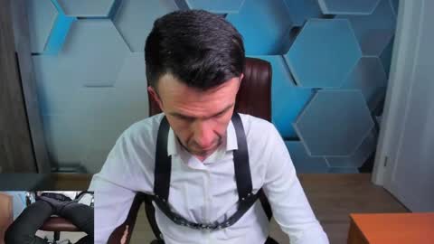 Snapshot of hard_and_juici chatting on April 2026 12:29:02 PM Steve online show from April 2026 12:29:02 PM