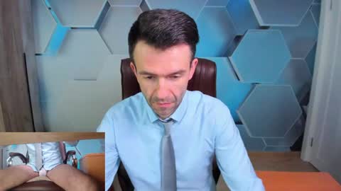 Snapshot of hard_and_juici chatting on May 2026 03:12:01 AM Steve online show from May 2026 03:12:01 AM