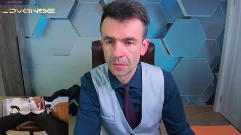 Snapshot of hard_and_juici chatting on May 2026 03:34:02 AM Steve online show from May 2026 03:34:02 AM