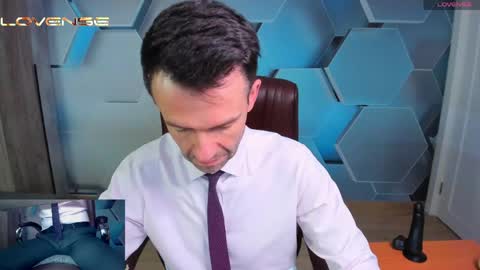 Snapshot of hard_and_juici chatting on June 2026 04:16:02 AM Steve online show from June 2026 04:16:02 AM