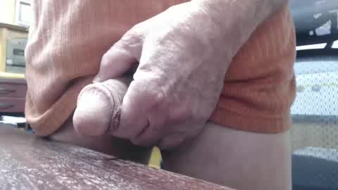 Snapshot of hardbuns chatting on February 2026 08:25:01 PM Brad online show from February 2026 08:25:01 PM