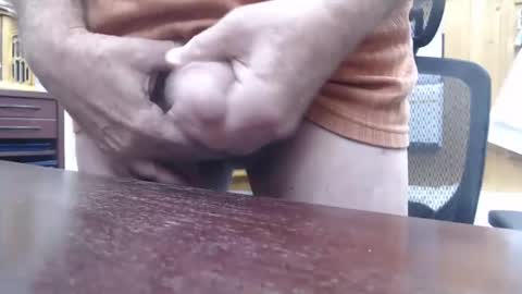 Snapshot of hardbuns chatting on February 2026 01:48:02 PM Brad online show from February 2026 01:48:02 PM