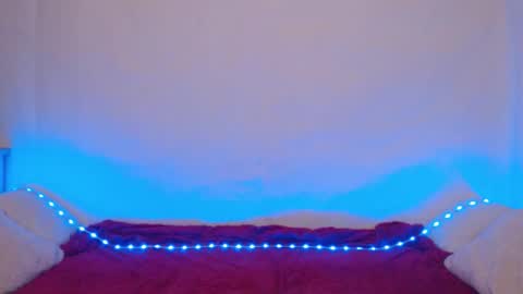 Emily online show from December 2025 09:08:01 PM