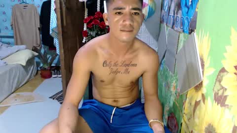 Snapshot of hardfucker_6925 chatting on December 2024 02:06:01 PM james online show from December 2024 02:06:01 PM