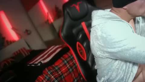 MATTSTEEL - ITALIAN STALLION online show from December 2024 01:29:02 AM