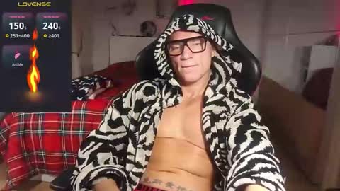 MATTSTEEL - ITALIAN STALLION online show from October 2025 10:18:01 AM