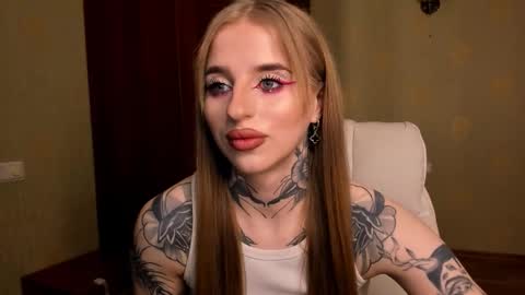 Julia online show from March 2026 05:34:01 AM