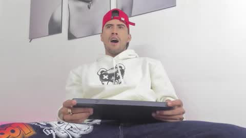 Snapshot of harold_999 chatting on November 2025 08:43:01 PM harold_999 online show from November 2025 08:43:01 PM