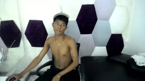 Snapshot of haroldmick chatting on February 2026 08:40:01 PM haroldmick online show from February 2026 08:40:01 PM