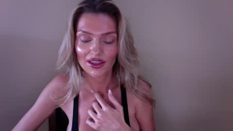 Harper Ellis online show from June 2026 01:00:02 AM