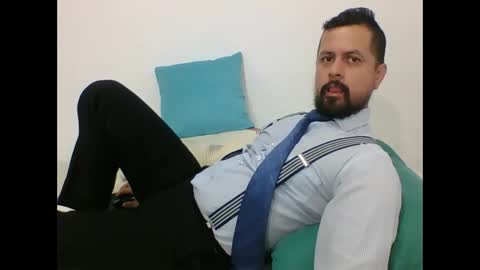 Snapshot of harry_goldenmillerx10fun chatting on January 2025 03:27:01 PM Harry online show from January 2025 03:27:01 PM