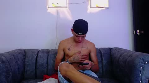 Snapshot of harry_jhonsonn chatting on February 2025 11:15:02 PM Harry online show from February 2025 11:15:02 PM