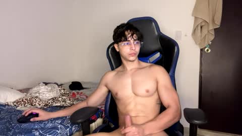 Snapshot of harry_p01 chatting on September 2025 03:36:01 PM harry_p01 online show from September 2025 03:36:01 PM