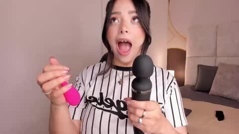 has_gonzalezz online show from January 2026 05:53:02 AM