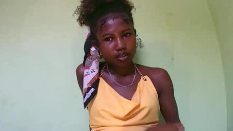 Snapshot of hasleyinah chatting on February 2026 11:11:01 AM hasleyinah online show from February 2026 11:11:01 AM