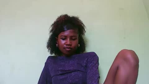 Snapshot of hasleyinah chatting on February 2026 08:04:02 AM hasleyinah online show from February 2026 08:04:02 AM