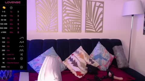 Nicole online show from December 2024 08:11:01 PM