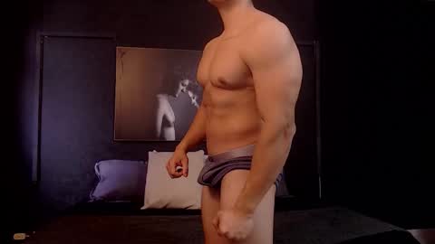 hat_guy01 online show from February 2026 09:24:01 PM