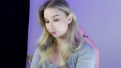 Anna online show from March 2026 07:03:01 PM