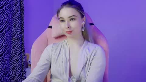 Anna online show from April 2026 11:28:01 PM