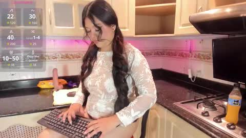 Snapshot of hatsajones chatting on November 2025 03:39:02 AM hatsajones online show from November 2025 03:39:02 AM