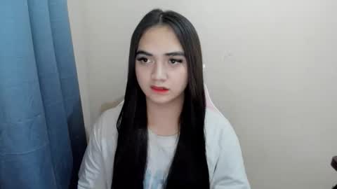 Snapshot of hawadiha chatting on February 2026 03:27:01 PM LIX online show from February 2026 03:27:01 PM