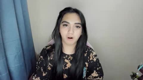 Snapshot of hawadiha chatting on February 2026 01:57:02 AM LIX online show from February 2026 01:57:02 AM