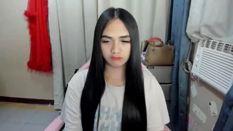 Snapshot of hawadiha chatting on February 2026 09:51:02 AM LIX online show from February 2026 09:51:02 AM