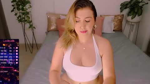 Snapshot of haylin_bex chatting on December 2024 11:19:02 PM FERNANDA online show from December 2024 11:19:02 PM