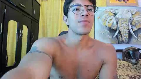 Snapshot of hazbinstudio chatting on January 2026 01:32:01 AM hazbinstudio online show from January 2026 01:32:01 AM