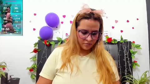 Snapshot of hazel_34 chatting on September 2025 07:13:01 PM hazel online show from September 2025 07:13:01 PM