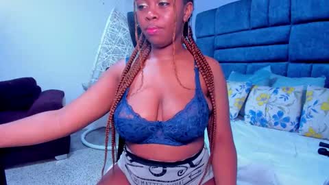 Snapshot of hazel_lanee chatting on November 2025 05:27:02 AM hazel_lanee online show from November 2025 05:27:02 AM