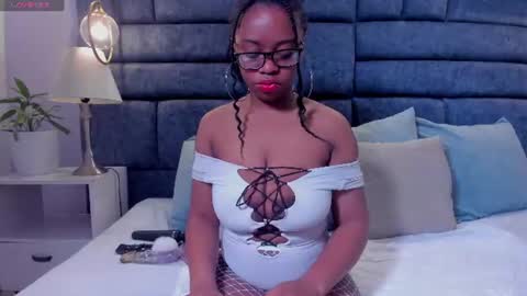 Snapshot of hazel_lanee chatting on June 2026 07:58:01 AM hazel_lanee online show from June 2026 07:58:01 AM