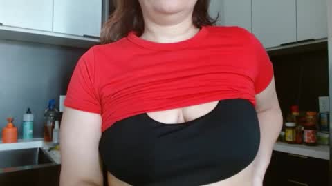 Hazel online show from October 2025 02:59:02 PM