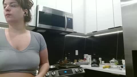 Snapshot of hazel_skye chatting on April 2026 01:39:02 PM Hazel online show from April 2026 01:39:02 PM