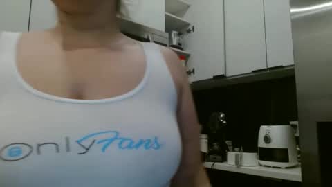 Snapshot of hazel_skye chatting on May 2026 05:10:01 PM Hazel online show from May 2026 05:10:01 PM