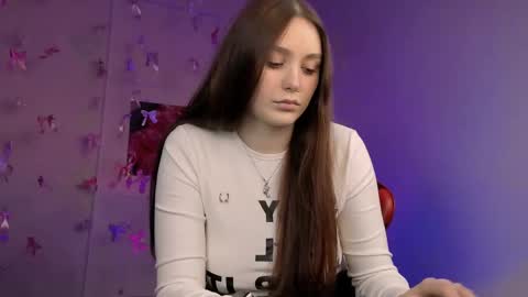 Snapshot of hazel_sullivan chatting on May 2026 08:19:01 AM Hazel online show from May 2026 08:19:01 AM