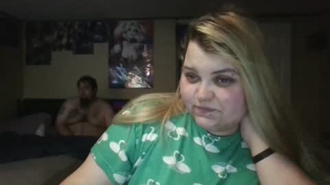 Hazeleyez97 online show from September 2025 06:01:02 AM