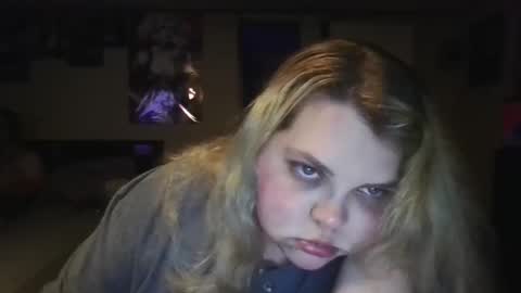 Hazeleyez97 online show from September 2025 04:36:02 AM