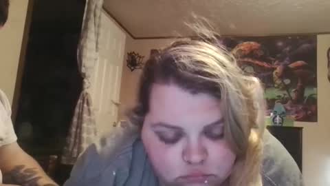 Hazeleyez97 online show from October 2025 10:09:01 PM