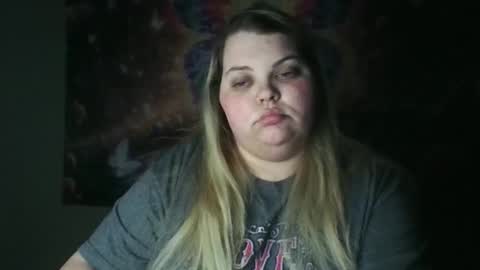 Hazeleyez97 online show from October 2025 11:07:01 PM